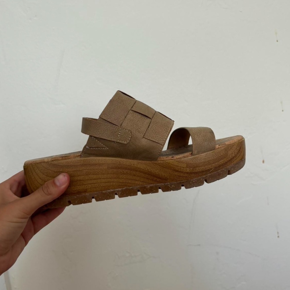 KORKS platform brown sandals